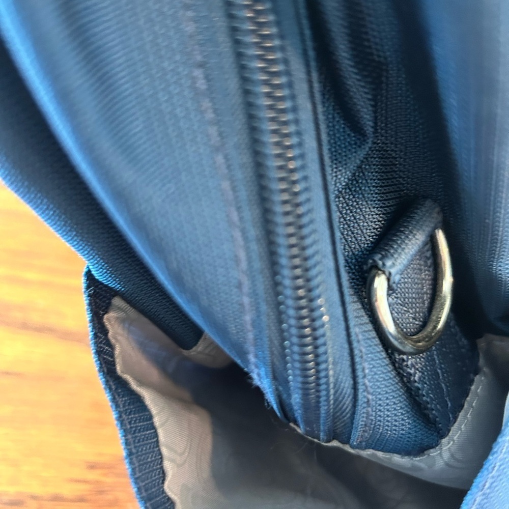 Samsonite Travel Bag - Picture 5 of 6